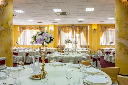 Sală de festivități, Motel Dasiana in Targu Jiu Sală de festivități, Motel Dasiana in Targu Jiu