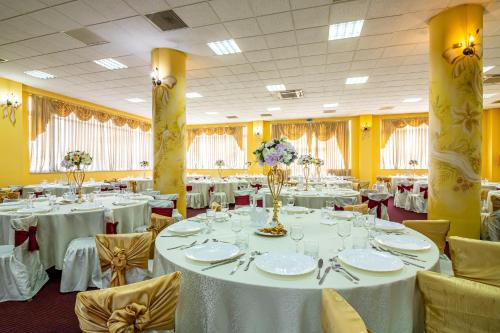 Sală de festivități, Motel Dasiana in Targu Jiu Sală de festivități, Motel Dasiana in Targu Jiu