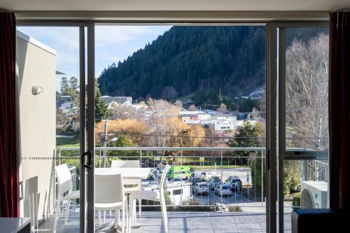 The Whistler Holiday Apartments in Queenstown The Whistler Holiday Apartments in Queenstown