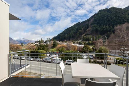 The Whistler Holiday Apartments in Queenstown The Whistler Holiday Apartments in Queenstown