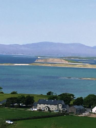 Croagh Patrick Lodge Apartment in Tonaraha East Croagh Patrick Lodge Apartment in Tonaraha East