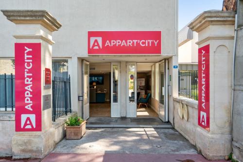 Entrance, Appart'City Confort Montpellier Saint Roch in Montpellier Entrance, Appart'City Confort Montpellier Saint Roch in Montpellier