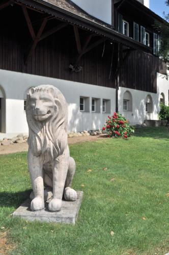 Facilities, Landgasthof Leuen in Dietikon Facilities, Landgasthof Leuen in Dietikon