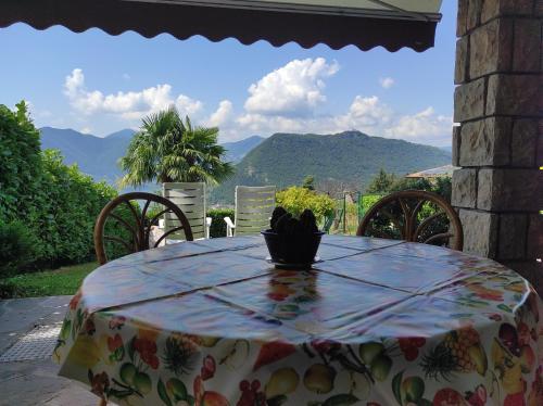 Balcony/terrace, ISEO LAKE Casa Dolce Lago Sulzano PARKING FREE in Sulzano Balcony/terrace, ISEO LAKE Casa Dolce Lago Sulzano PARKING FREE in Sulzano