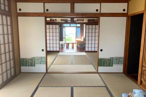 Japanestジャパネスト in Tomigusuku Japanestジャパネスト in Tomigusuku