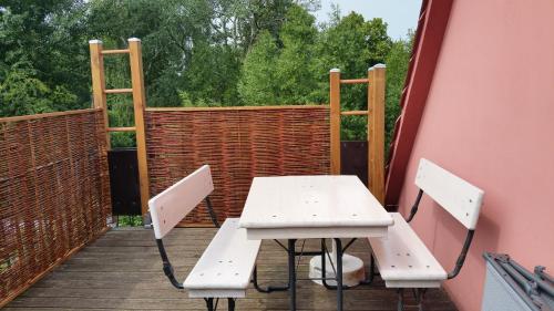 Balcony/terrace, Haus am Teich - Teichblick in Todendorf Balcony/terrace, Haus am Teich - Teichblick in Todendorf
