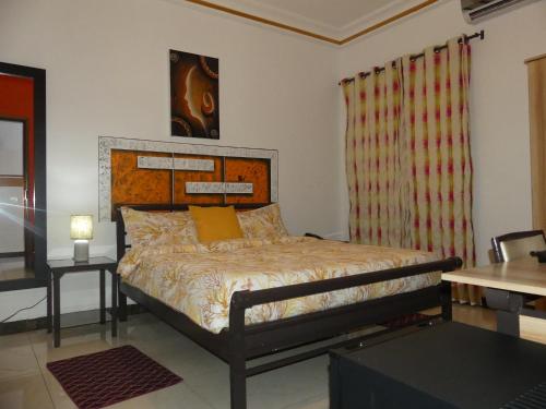 Guestroom, Residence Les Maristes in Dakar Guestroom, Residence Les Maristes in Dakar