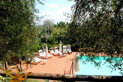 Piscina, Agriturismo Macciangrosso Casale Piccolomini in Chiusi Piscina, Agriturismo Macciangrosso Casale Piccolomini in Chiusi