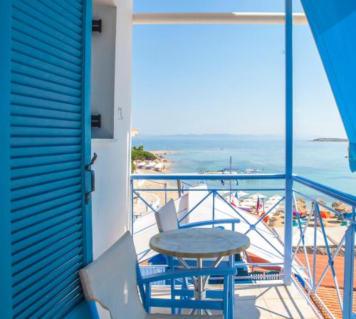 This photo about Stephanie Rooms 1 Beach shared on HyHotel.com