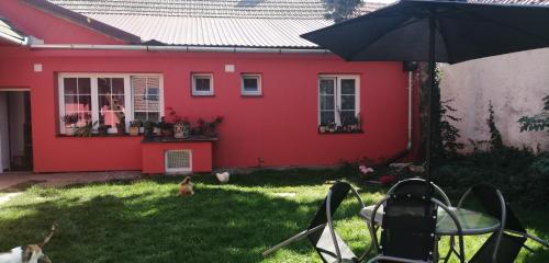 Зручності, Keramický a výtvarný ateliér Konešín (Keramicky a vytvarny atelier Konesin) in Їхлава Зручності, Keramický a výtvarný ateliér Konešín (Keramicky a vytvarny atelier Konesin) in Їхлава