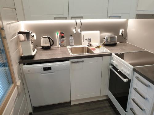 Kitchen, Adeli Holiday Cottage Ellivuori in Vammala Kitchen, Adeli Holiday Cottage Ellivuori in Vammala