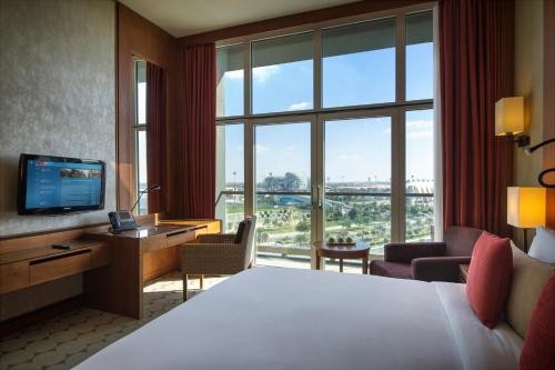 Ruoka ja Juomat, Yas Island Rotana Hotel in Abu Dhabi Ruoka ja Juomat, Yas Island Rotana Hotel in Abu Dhabi
