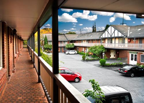 Balcony/terrace, Elizabethan Lodge in Doncaster Balcony/terrace, Elizabethan Lodge in Doncaster
