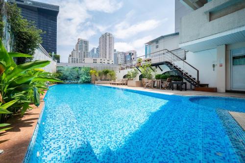 スイミングプール, ホテル マーメイド バンコク (Hotel Mermaid Bangkok) near ソイ カウボーイ スイミングプール, ホテル マーメイド バンコク (Hotel Mermaid Bangkok) near ソイ カウボーイ
