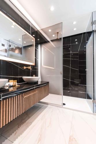 Banheiro, Secret Paradise Hotel & Spa in Chalkidiki Banheiro, Secret Paradise Hotel & Spa in Chalkidiki