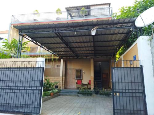 Lidah Lokal Guest House Singaraja near University Pendidikan Ganesha Lidah Lokal Guest House Singaraja near University Pendidikan Ganesha