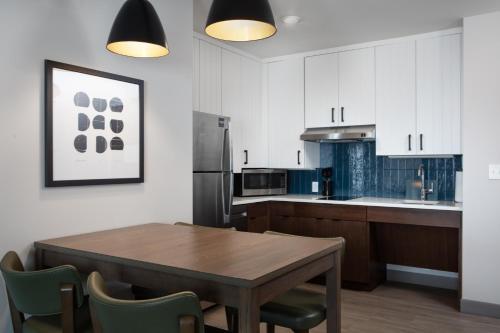 Staybridge Suites Iowa City Coralville By IHG in Coralville (IA) Staybridge Suites Iowa City Coralville By IHG in Coralville (IA)