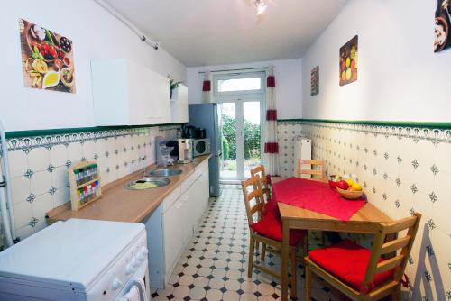 Kitchen, Basement Rotherbaum in Rotterbaum Kitchen, Basement Rotherbaum in Rotterbaum