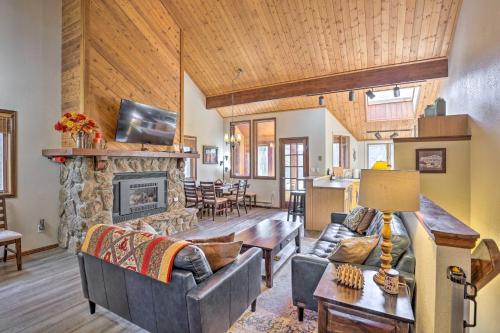Mtn Townhome, Walk to Ski Shuttle and Main Street! in Fraser (CO) Mtn Townhome, Walk to Ski Shuttle and Main Street! in Fraser (CO)