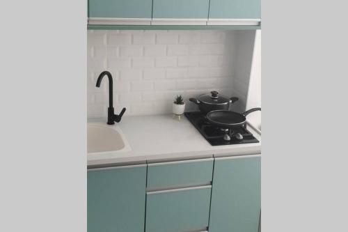 Centrally-located Quiet Cozy Loft apartment in Beer Sheva Centrally-located Quiet Cozy Loft apartment in Beer Sheva