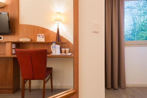 Comfort Hotel Grenoble Meylan in แมล็อง Comfort Hotel Grenoble Meylan in แมล็อง