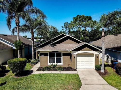 Christina's Southern Dunes Vacation Home in Haines City (FL) Christina's Southern Dunes Vacation Home in Haines City (FL)