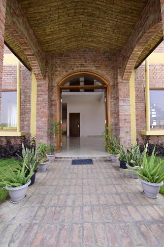 Anantara Farm with private pool close to Neemrana in Sariska Anantara Farm with private pool close to Neemrana in Sariska