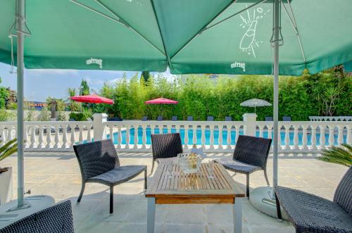 Swimming pool, Eurotel Parc Expo Airport Montpellier near Montpellier-Méditerranée Airport Swimming pool, Eurotel Parc Expo Airport Montpellier near Montpellier-Méditerranée Airport