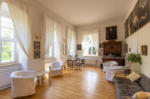 Faciliteiten, Orangerie im Schlosspark zu Arnsdorf in Lohmen Faciliteiten, Orangerie im Schlosspark zu Arnsdorf in Lohmen