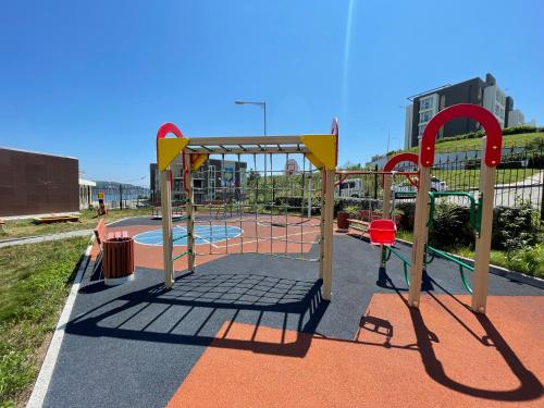 Playground, Современная, комфортная квартира на берегу моря! in Pervomaysky Playground, Современная, комфортная квартира на берегу моря! in Pervomaysky
