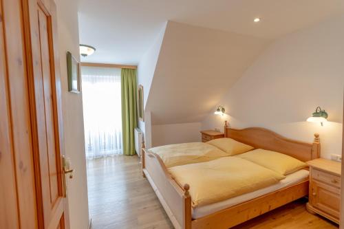 Gasthof-Pension Riedl in Hof Bei Salzburg Gasthof-Pension Riedl in Hof Bei Salzburg