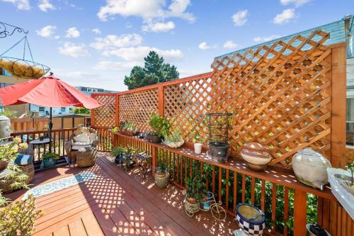 San Francisco Retreat Just Steps from Golden Gate Park and Ocean Beach! home near Japanese Tea Garden San Francisco Retreat Just Steps from Golden Gate Park and Ocean Beach! home near Japanese Tea Garden