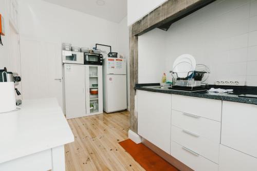 ห้องครัว, Jaca Hostel Funchal in มาเดรา ไอซ์แลนด์ ห้องครัว, Jaca Hostel Funchal in มาเดรา ไอซ์แลนด์