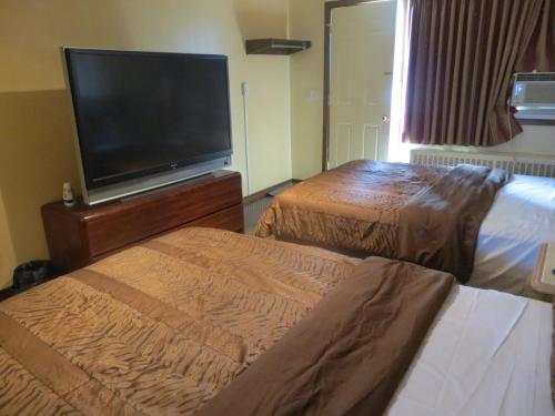 This photo about Mayflower Motel shared on HyHotel.com