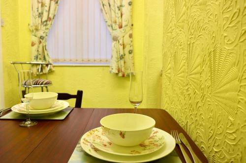 Facilities, EXQUISITE FOLK VICTORIAN ONE-BED HOUSE: in Hunslet Carr Facilities, EXQUISITE FOLK VICTORIAN ONE-BED HOUSE: in Hunslet Carr