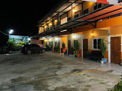 Diamond Resort in Lat Ya Diamond Resort in Lat Ya