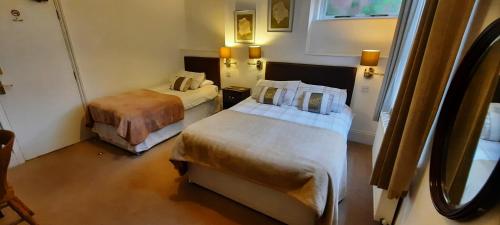 Colebrook Guest House in Farnborough Colebrook Guest House in Farnborough