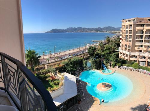 Kilátás, Cannes apartment with sea view, aircondition and parking in Cannes-La-Bocca Kilátás, Cannes apartment with sea view, aircondition and parking in Cannes-La-Bocca