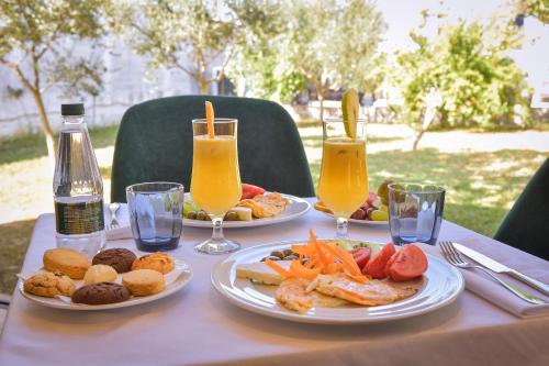 Eten en drinken, Airport Garden Hotel in Rinas Eten en drinken, Airport Garden Hotel in Rinas