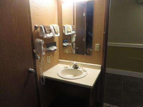 在meiguo.com看到的Riverside Suites的介绍图片