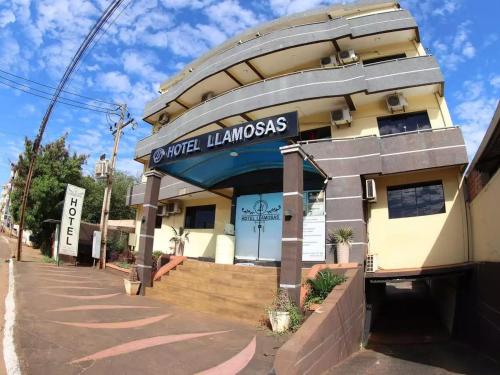 Hotel LLamosas in Presidente Franco Hotel LLamosas in Presidente Franco