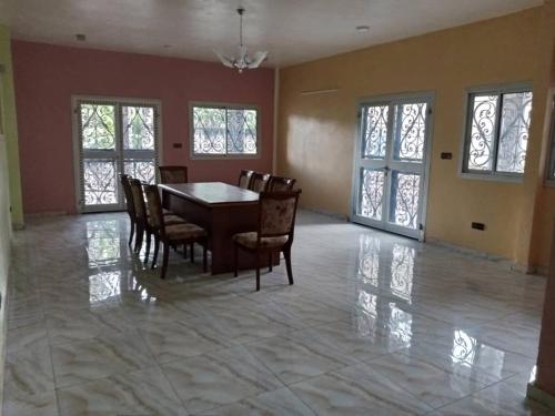 RESIDENCE DU PELERIN - Villa l'écrin de verdure à Bandjoun (RESIDENCE DU PELERIN - Villa l'ecrin de verdure a Bandjoun) in Бана RESIDENCE DU PELERIN - Villa l'écrin de verdure à Bandjoun (RESIDENCE DU PELERIN - Villa l'ecrin de verdure a Bandjoun) in Бана