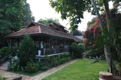 Lobby, Rim Pai Cottage in Pai Riverside Lobby, Rim Pai Cottage in Pai Riverside