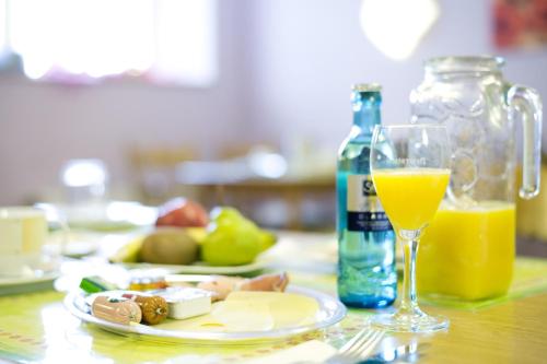 Eten en drinken, Hotel Flora in Dormagen Eten en drinken, Hotel Flora in Dormagen