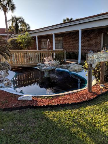 Exterior view, Super 8 By Wyndham Lake City in Lake City (FL) Exterior view, Super 8 By Wyndham Lake City in Lake City (FL)