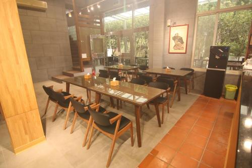 Bar/lounge, Tomi House near Beipu Cold Spring Bar/lounge, Tomi House near Beipu Cold Spring