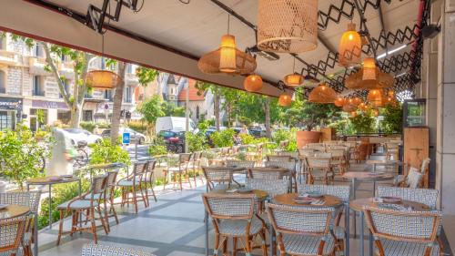 Restoran, Holiday Inn Nice By IHG in Nice Restoran, Holiday Inn Nice By IHG in Nice