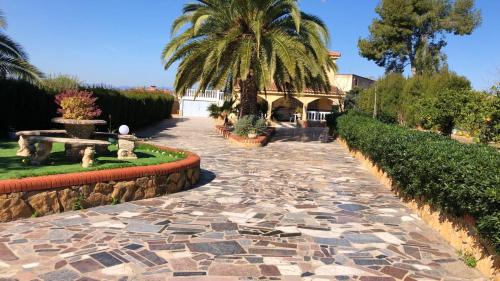 Вхід, Spacious villa in Olocau with private pool and garden in València Вхід, Spacious villa in Olocau with private pool and garden in València