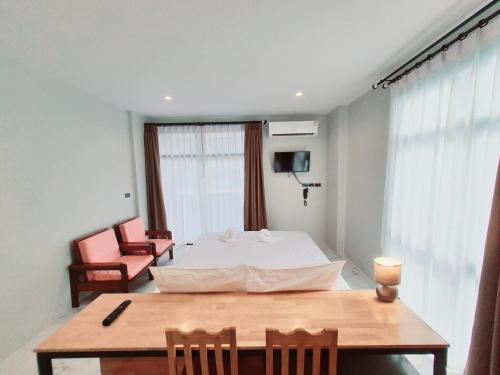 SUhotel Suratthani near Vibhavadi-Rangsit Golf Course SUhotel Suratthani near Vibhavadi-Rangsit Golf Course