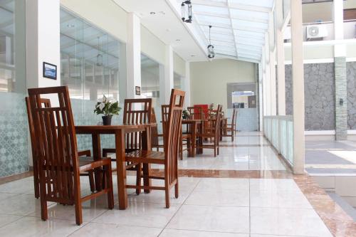 Restaurant, HOTEL NALENDRA PLAZA SUBANG in Subang Restaurant, HOTEL NALENDRA PLAZA SUBANG in Subang
